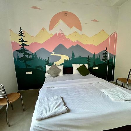 Joey'S Homestay Rishīkesh Exteriör bild