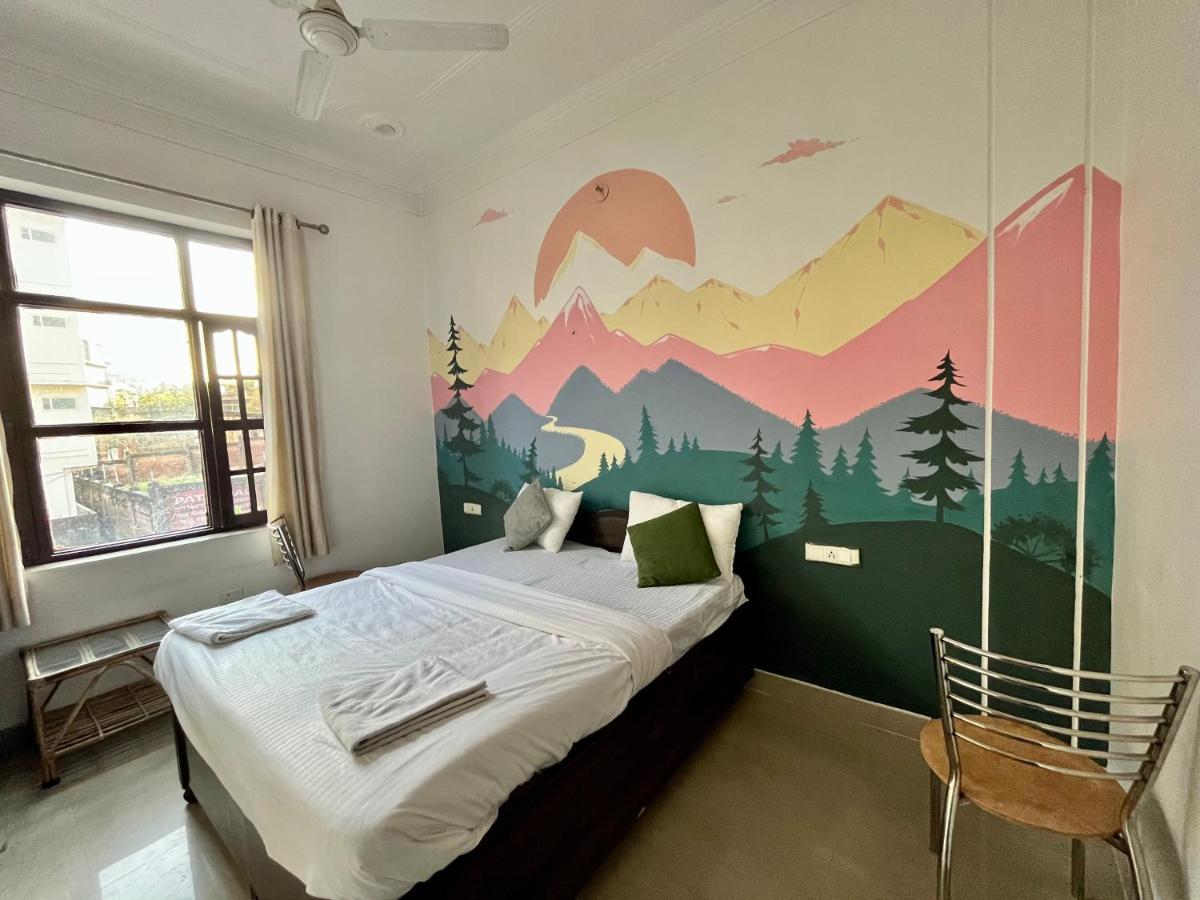 Joey'S Homestay Rishīkesh Exteriör bild